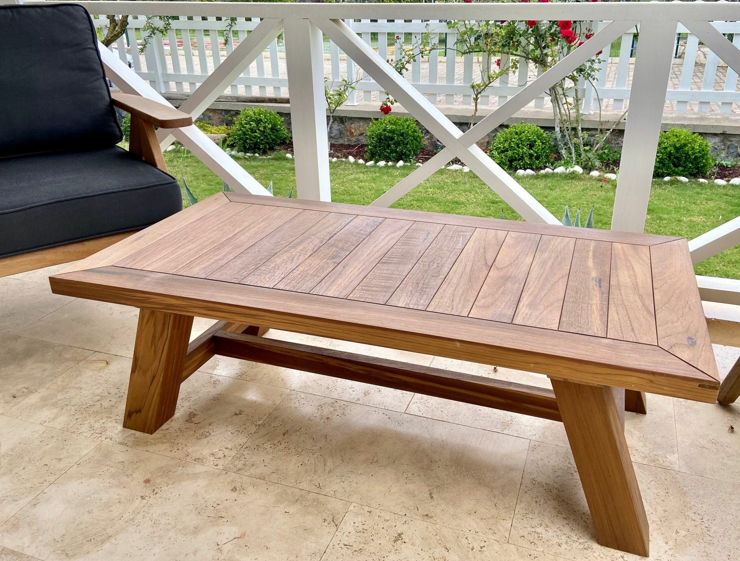 Garden coffee table teak wood