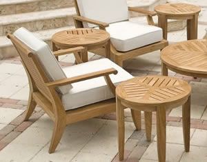 Outdoor lounge chair teak wood
