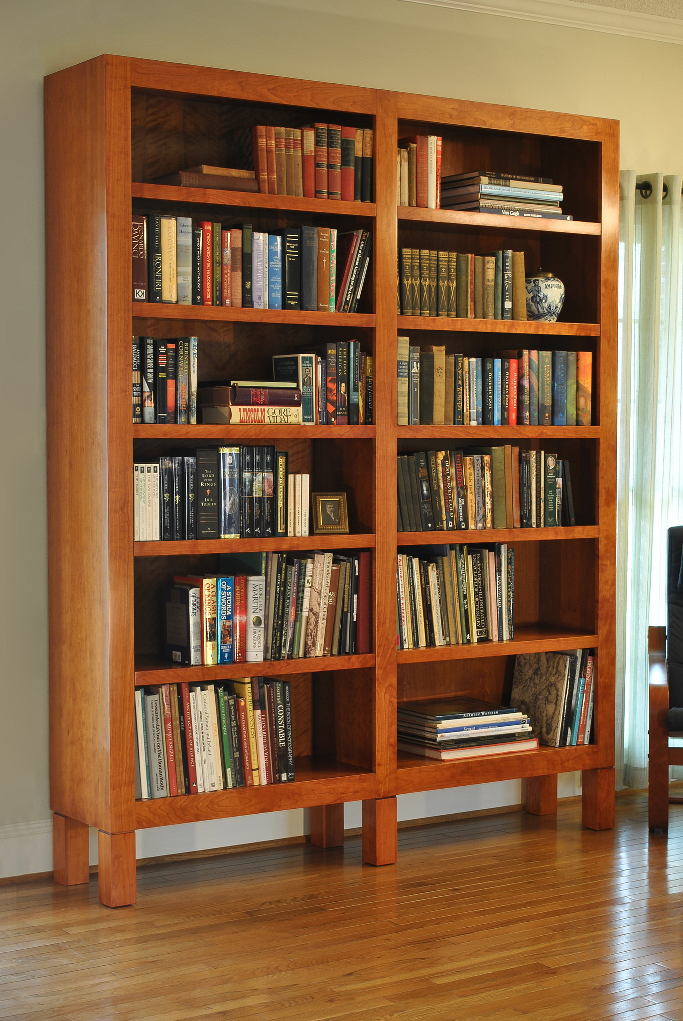 Custom designed Bookshelves Supplier